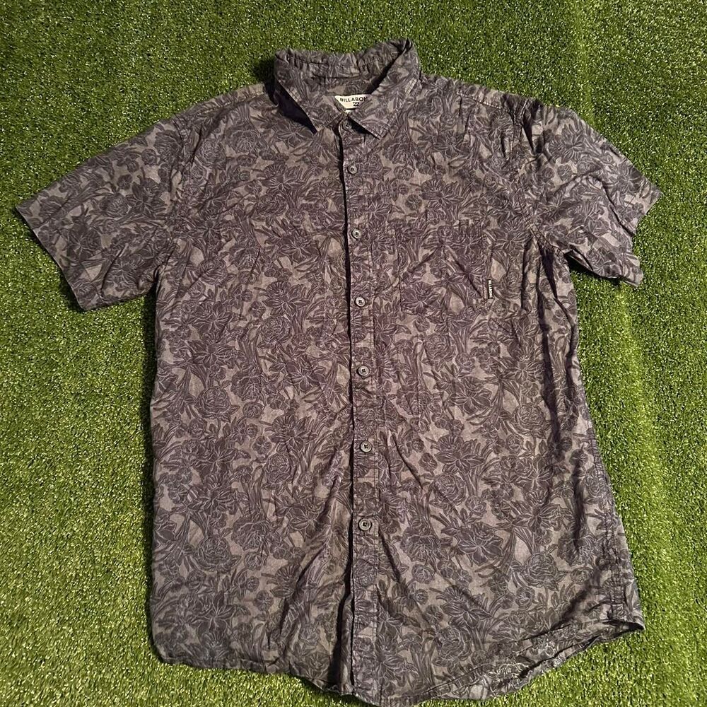 Billabong Men's Purple and Navy Shirt